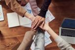 ¿Qué se logra al trabajar en equipo?