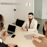 Personas Reales, Decisiones Reales: La Apuesta de Transdoc por el Criterio Humano en el Reclutamiento